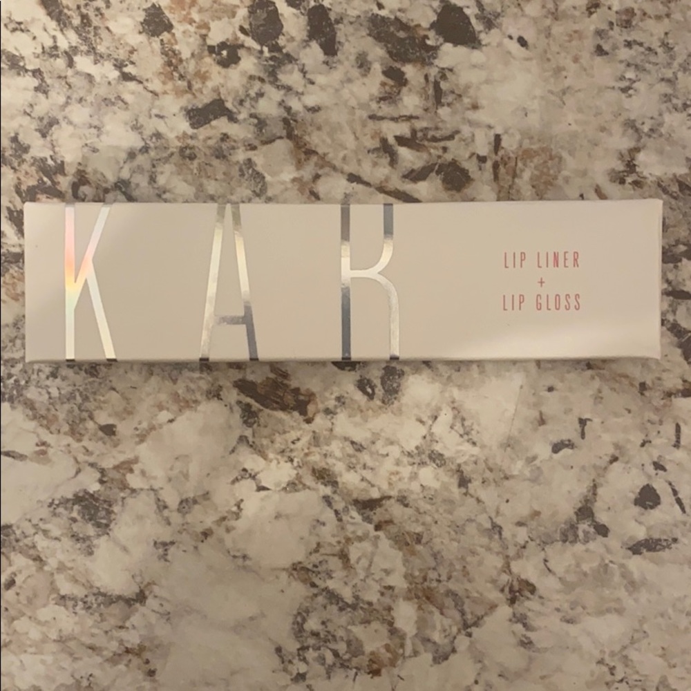 KAB lip liner and gloss